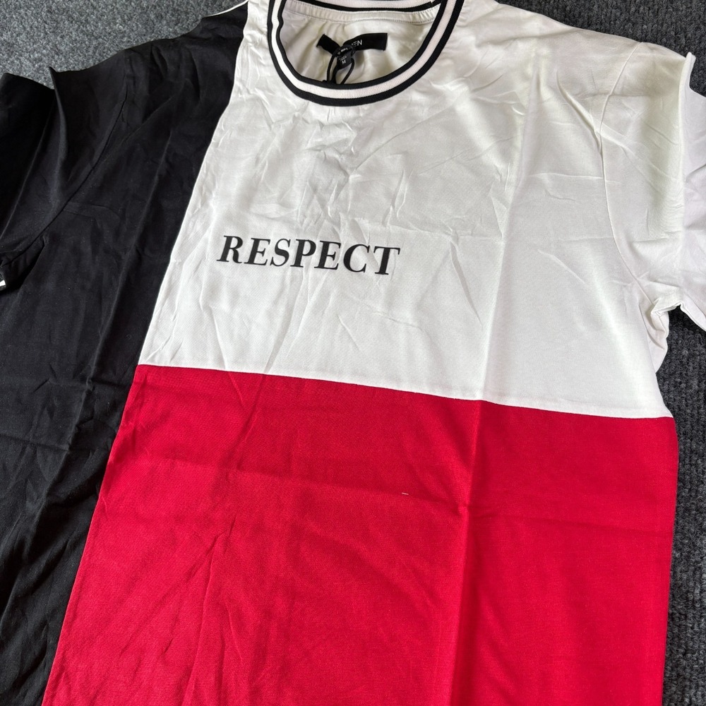 Novamen Respect Flag T-Shirt‎ Mens Medium Multicolor Block Outdoor Graphic Print